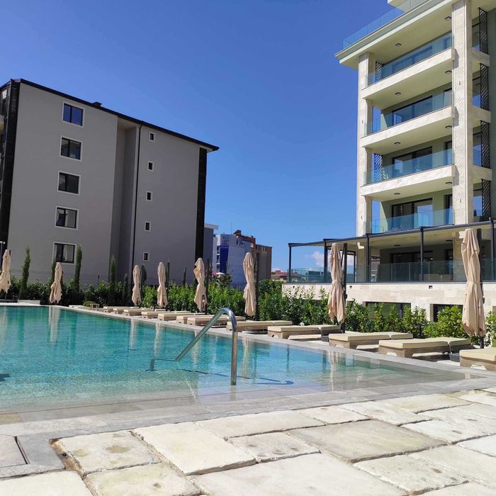 Дава се под наем Едностаен апартамент в Варна, Чайка - 40 кв.м за 450 € - Снимка #1