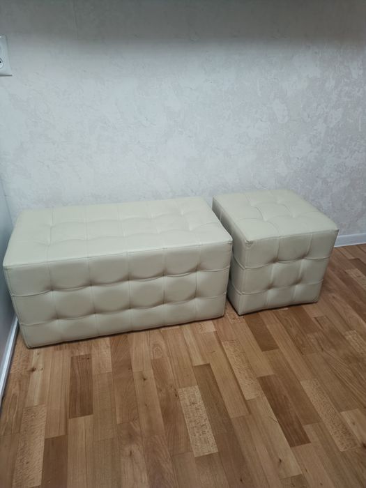 Пуфики большой и маленький