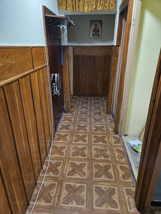 Apartament 3 camere cu balcon – Km 4-5, Constanța, etaj 1/4, 50 mp