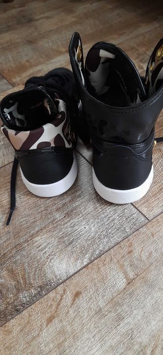 н.40 Reebok  sneakers