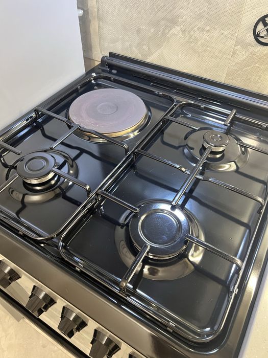 Плита с духовкой