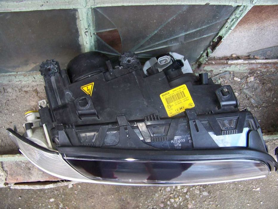 Far xenon bmw e46 nfl stanga /dreapta complet cu droser