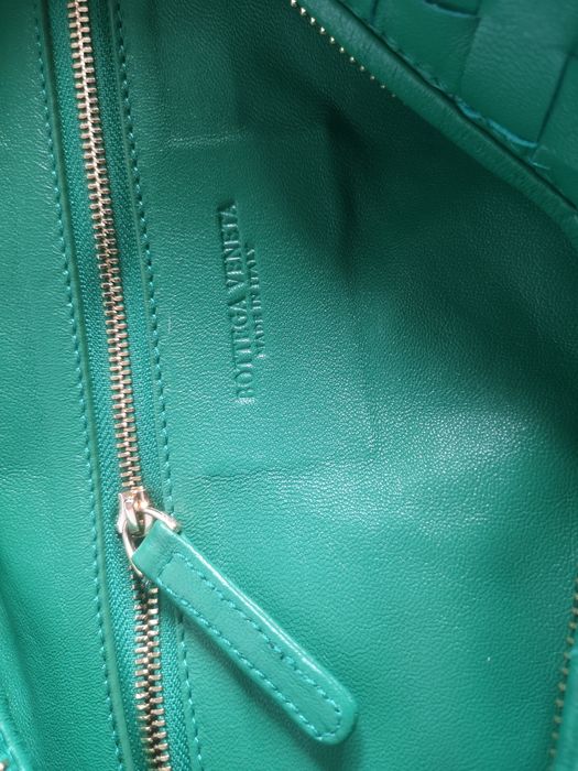 Bottega Veneta, нова чанта естествена кожа