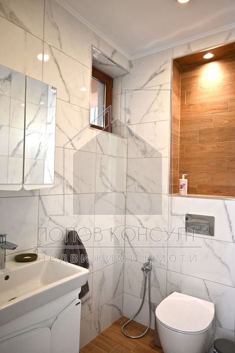 Продава се Тристаен апартамент в Пловдив, Кършияка - 133 кв.м за 1955 €/кв.м - Снимка #6