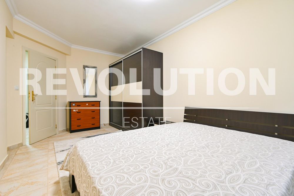 Дава се под наем Тристаен апартамент в София, Хладилника - 96 кв.м за 900 € - Снимка #8