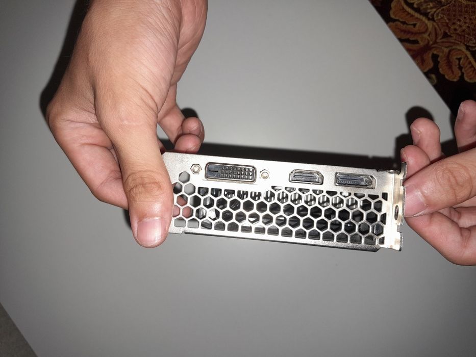 Gigabyte - GTX 1050 Ti 4GB