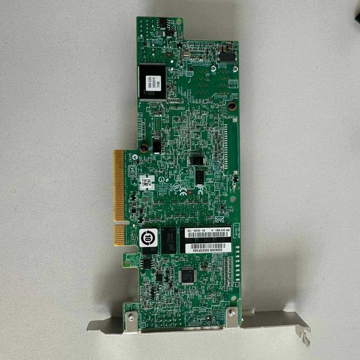 LSI SAS9361-4i PCI-e RAID контролер 12GBps SAS + 4x SATA кабел