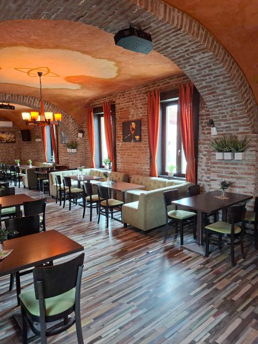 MOBILIER RESTAURANT in stare foarte buna !!!