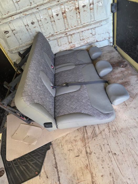 Тройна седалка за Опел виваро - Рено трафик