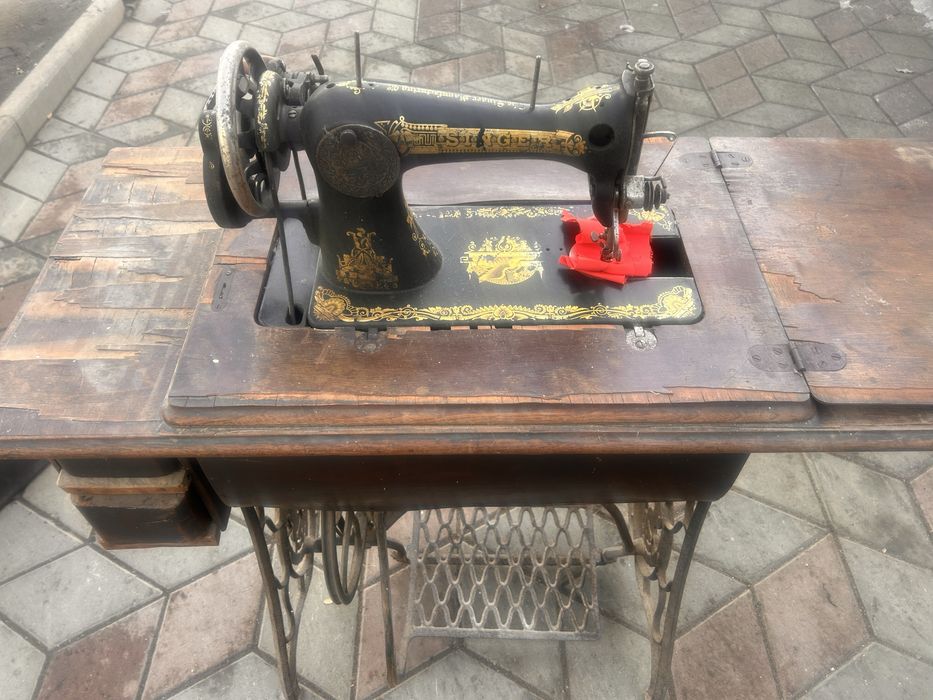 Машинка швейная зингер