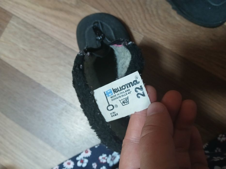Продам сапожки детские