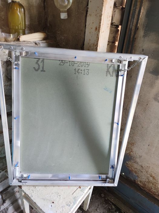 Люк скрытого монтажа.