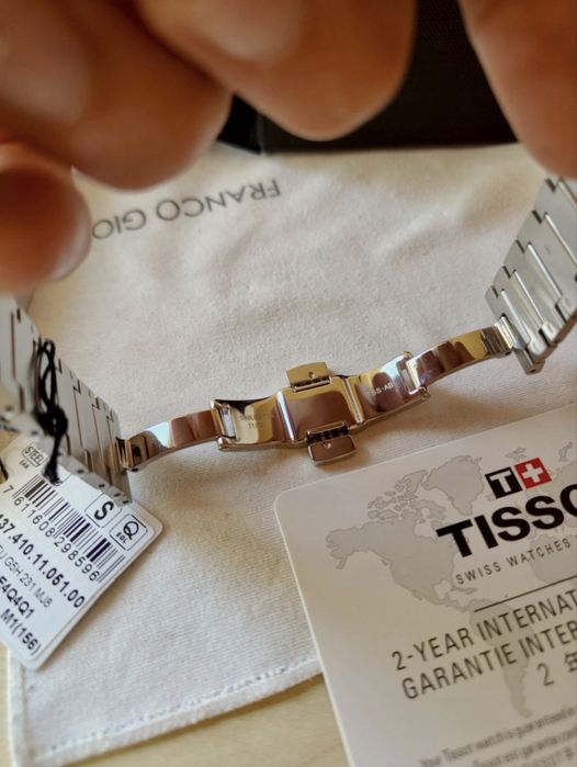 Tissot PRX Quartz с черен циферблат