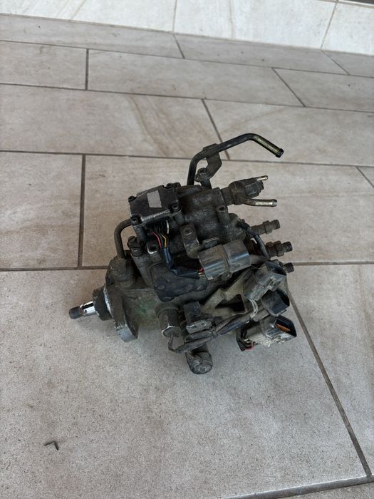 Vand pompa injectie Mitsubishi L200