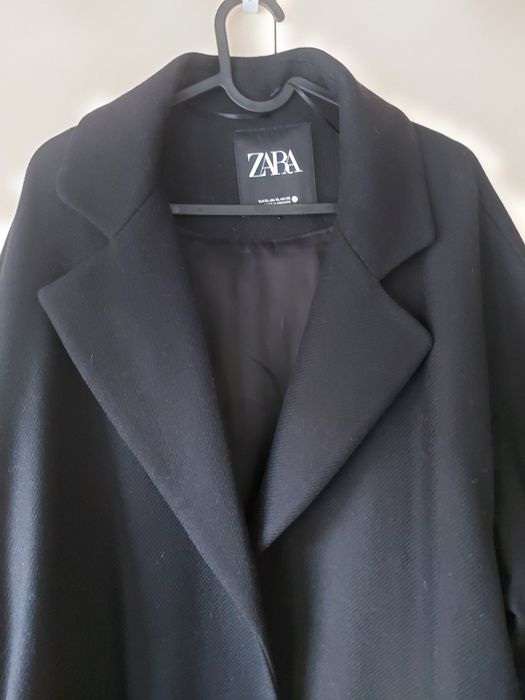 Ново вълнено палто Zara