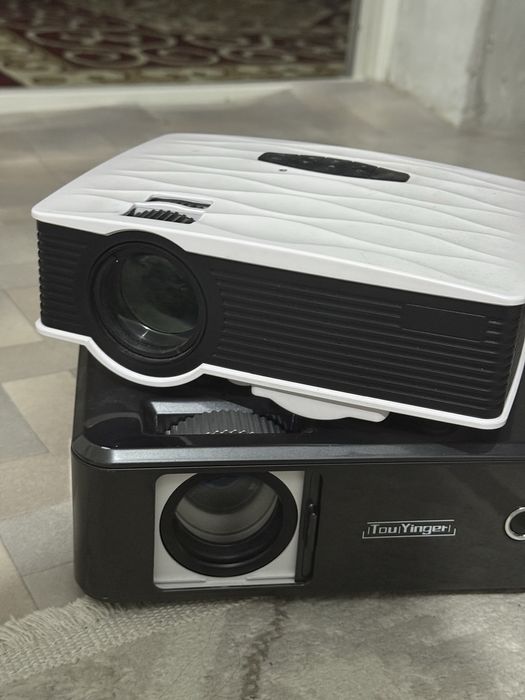 Продам Проектор в ИДЕАЛЕ