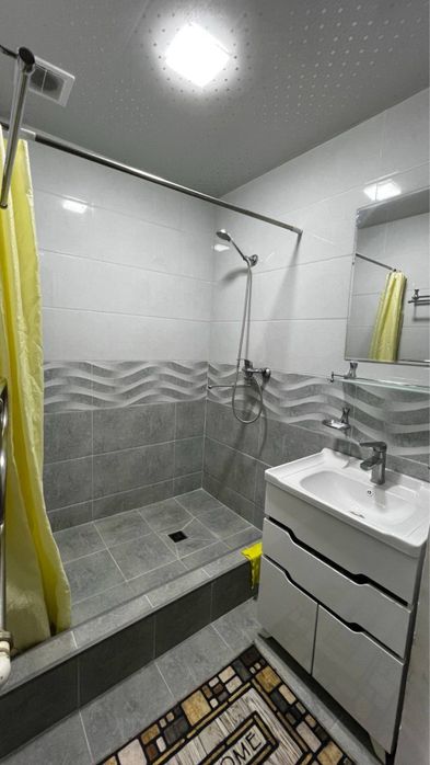 2х комнатная с мебелью и техникой в новостройке возле реки Чирчик!