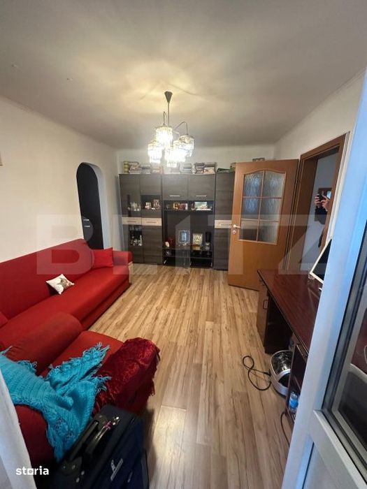 Apartament 3 camere, 64 mp, mobilat, cu garaj si boxa in Manastur