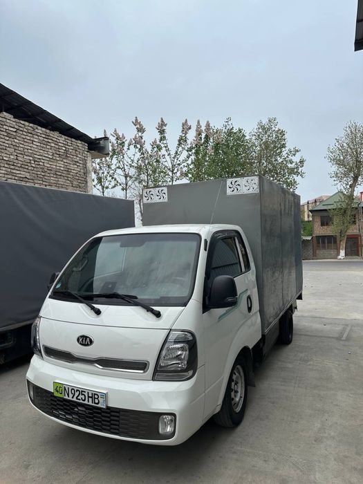 Електромабил узимиз минган машина