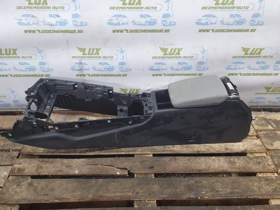 Consola centrala cu cotiera 8w1863241a Audi A4 B9  [din 2015 pana  20