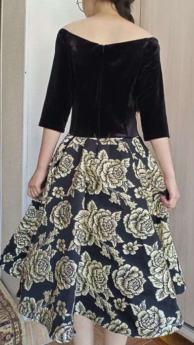 Нарядное платье — бархат и жаккард