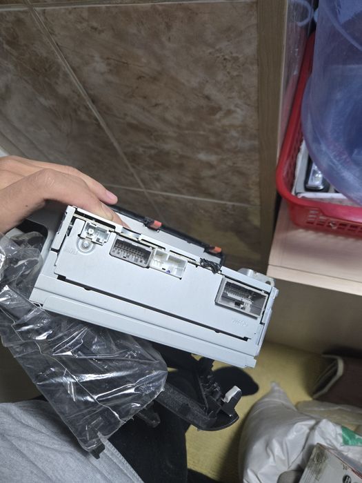 АвтоМагнитофон в хорошем состояние