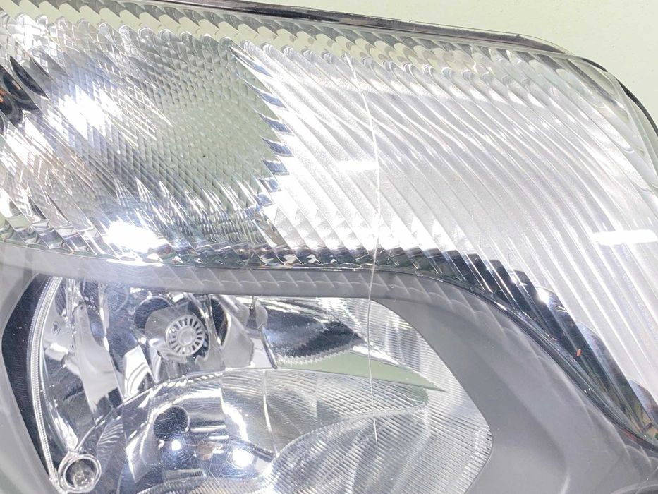 фар фарове ляв десен Marecedes Sprinter 2013-2018г. #1041V #1042V