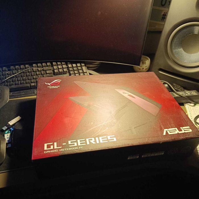 Vand laptop gaming ASUS 552J ROG i7 + NVIDIA 950M 12GB