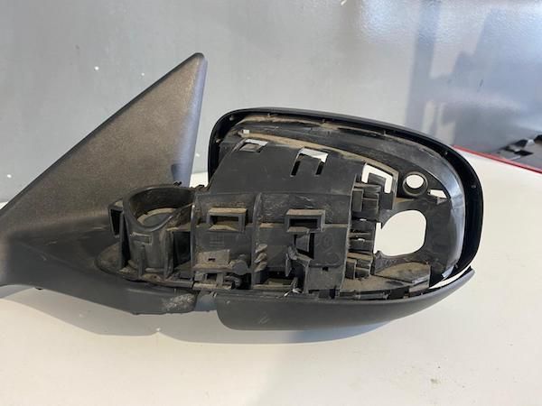 Oglinda stanga 8 fire Volvo S40 V50 2007-2009