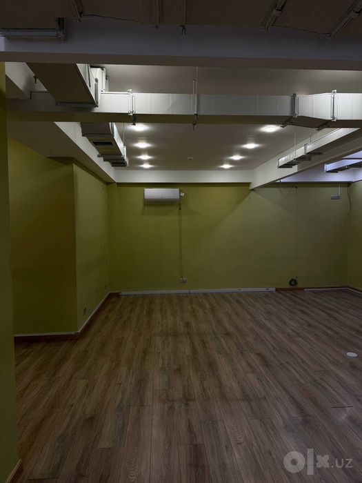 Сдаётся офисное помещение площадью 205 м² в районе Дархан