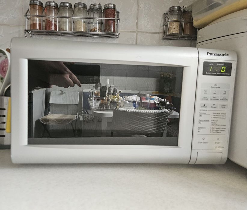 В продаже микроволновки LG , Samsung, Panasonic