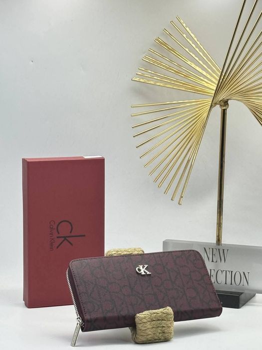 Стилно дамско портмоне