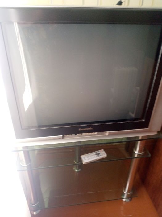 Televizor Panasonic 72 diag. 300 000 so' m