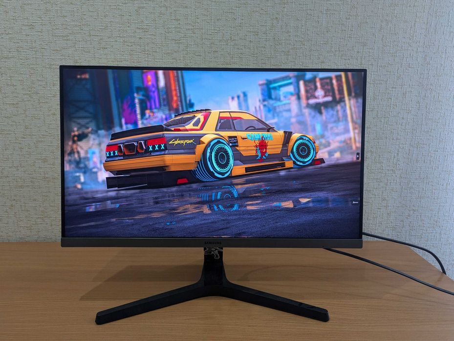 Монитор Samsung 24 IPS