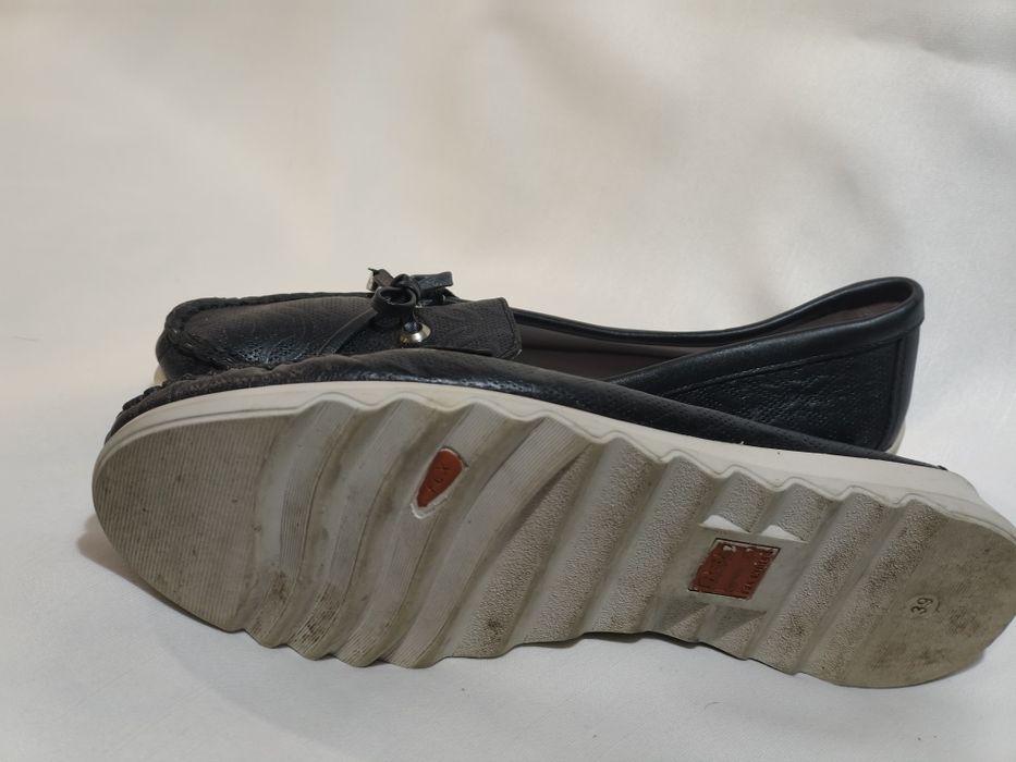 Bata, обувки естествена кожа, номер 39
