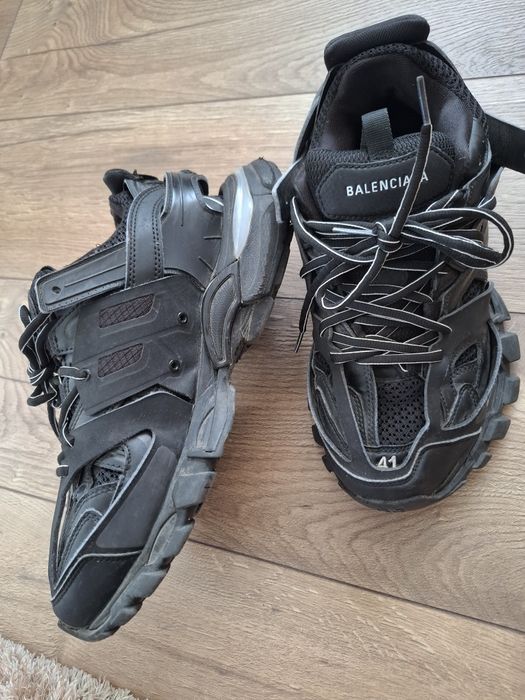 Balenciaga track 41