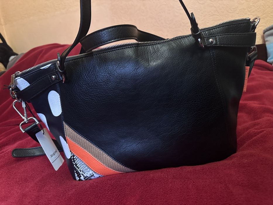 Desigual  нова чанта