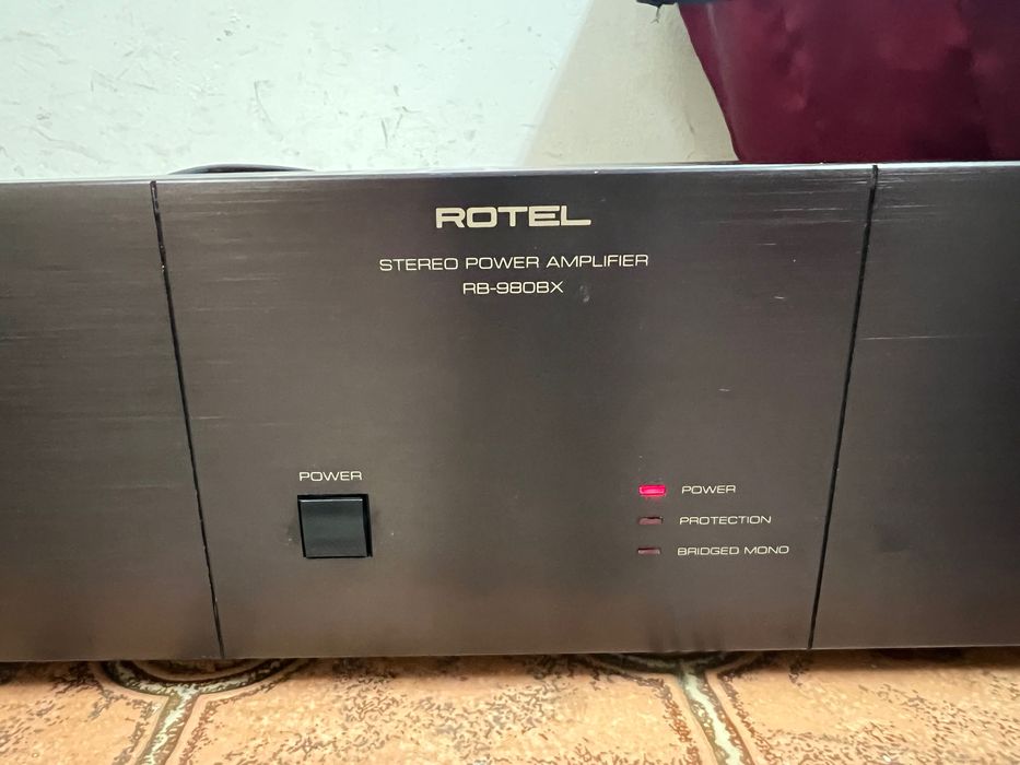 Rotel RB-980BX усилвател