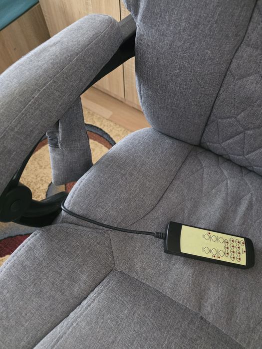 Vand scaun de birou cu masaj si incalzire