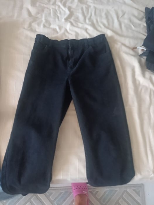 Blugi negri școală copii 164/170 7 buc 150 lei