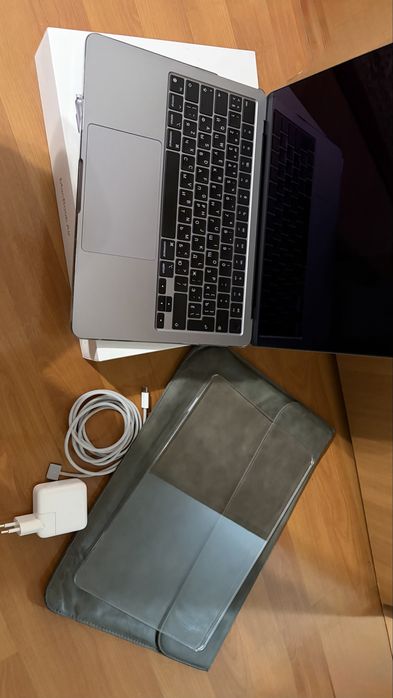 Apple MacBook Air 13 2022 M2