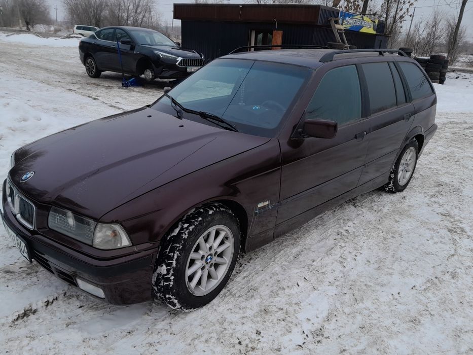 Продам BMW E36 320I