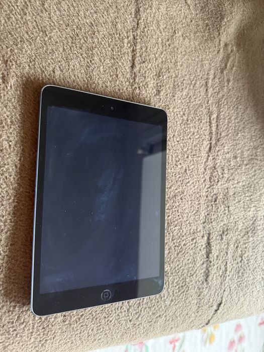 Ipad mini model A1499 pentru piese