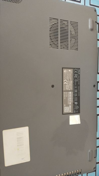 Ноутбук Asus модел P1412CE