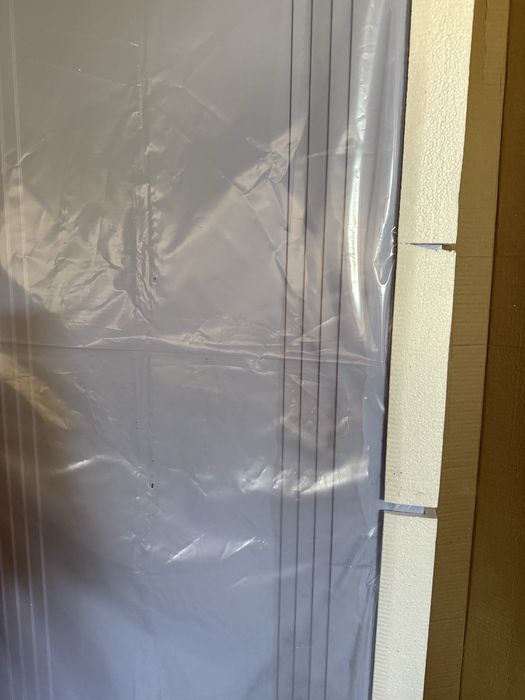 Продам меж комнатные двери