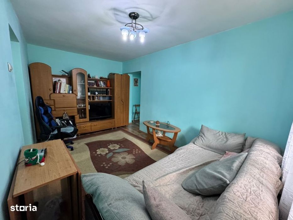 Apartament 3 camere, 53 mp, parter, zona Sasar
