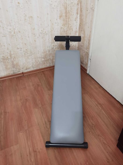 Продавам лежанка за коремни преси