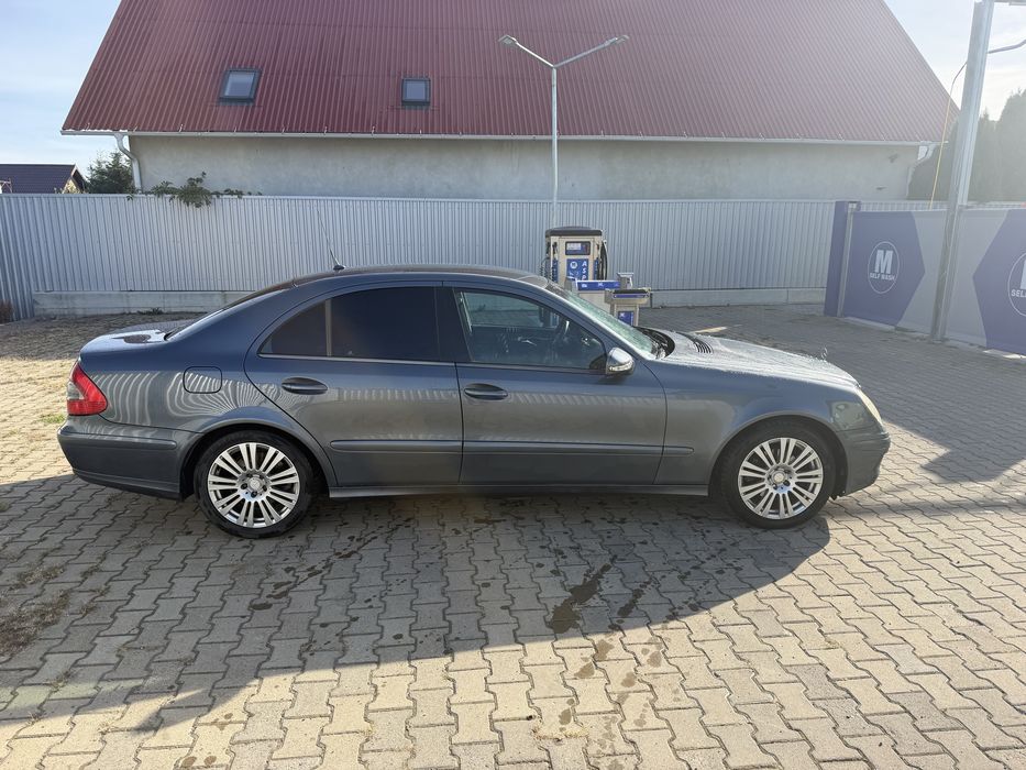 Mercedes E class w211 2007