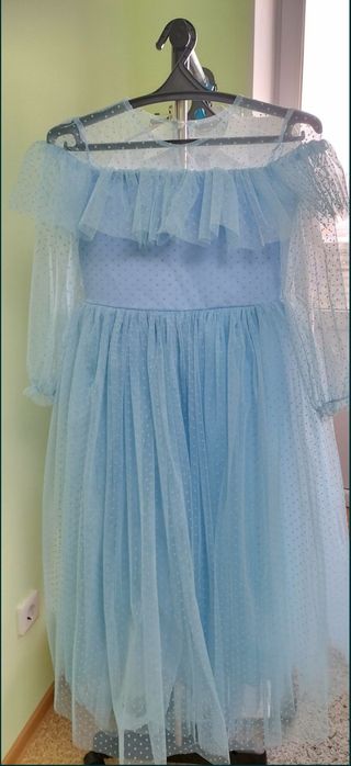 Продам платье для девочки лет 9-11