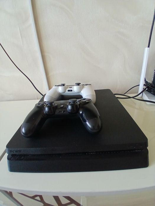 PS 4 состояние хорошо